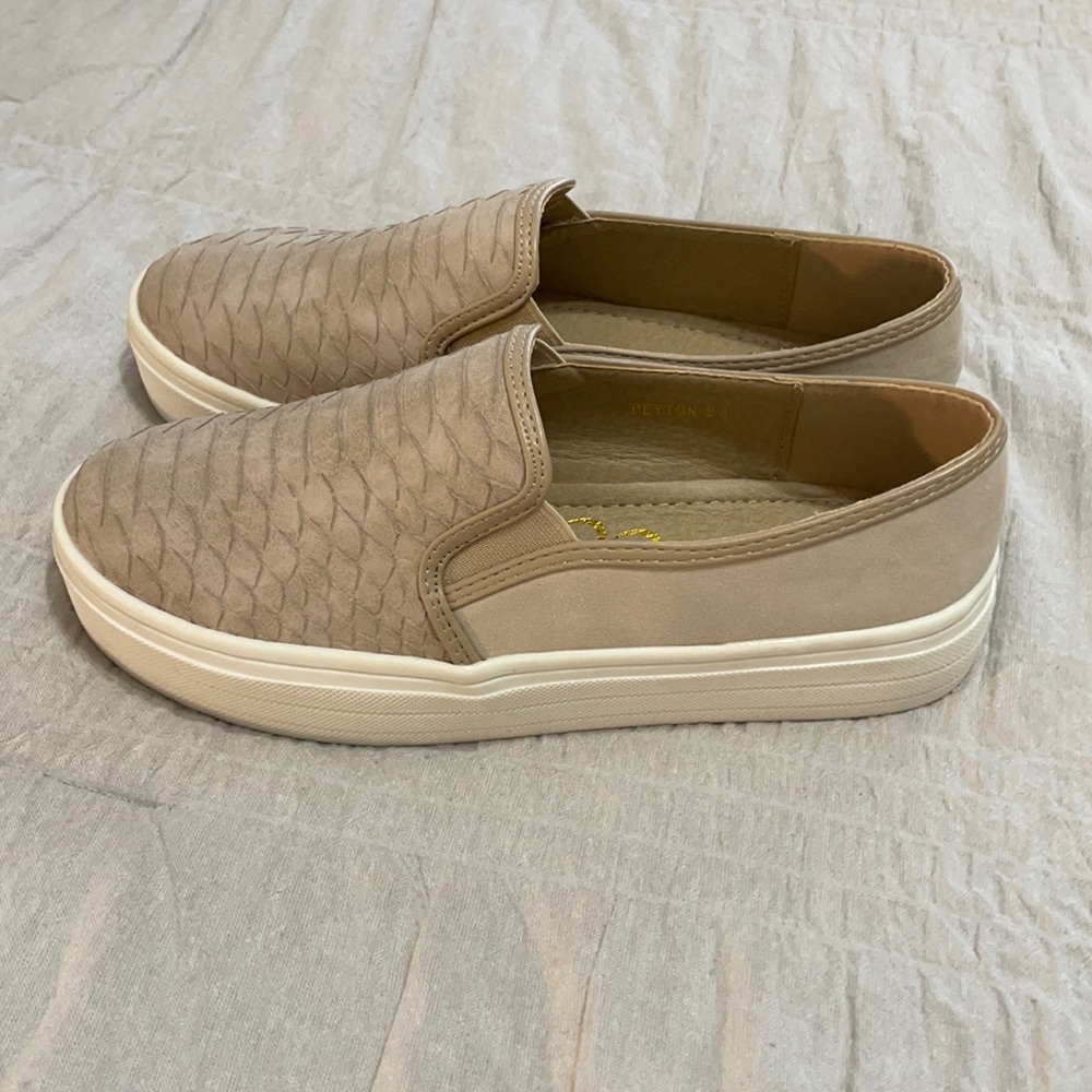 Tan textured slip on shoes. Women’s size 5-1/2